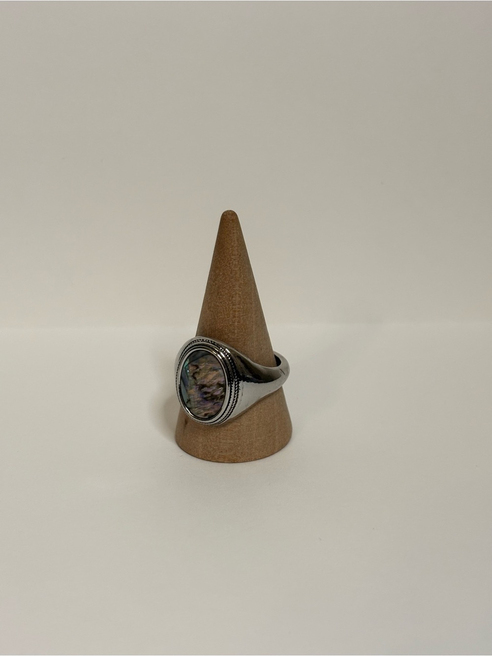 Silver Abalone Shell Ring | Size 9 - Picture 3 of 5